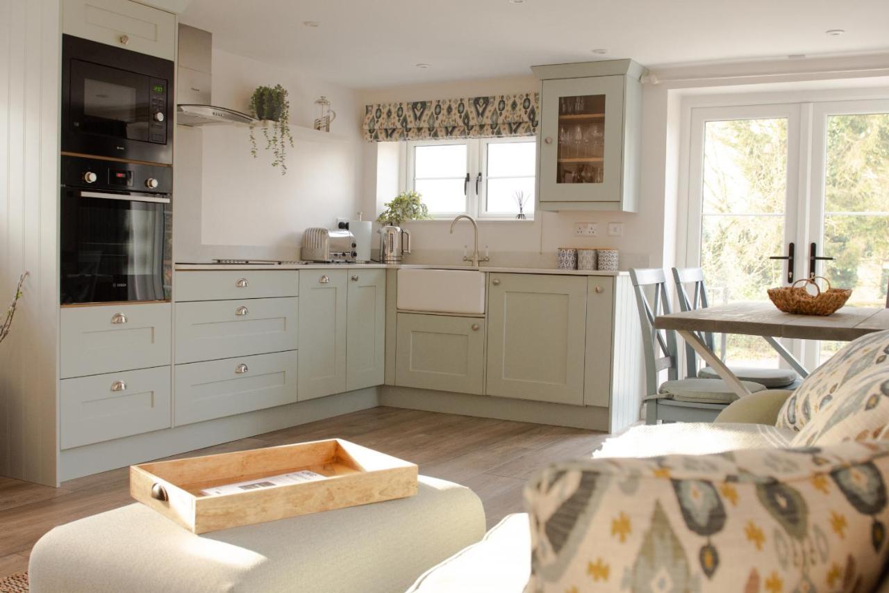 Finwood Green Farm Holiday Cottages-The Calf Shed And The Milk Parlour Henley-in-Arden Екстериор снимка