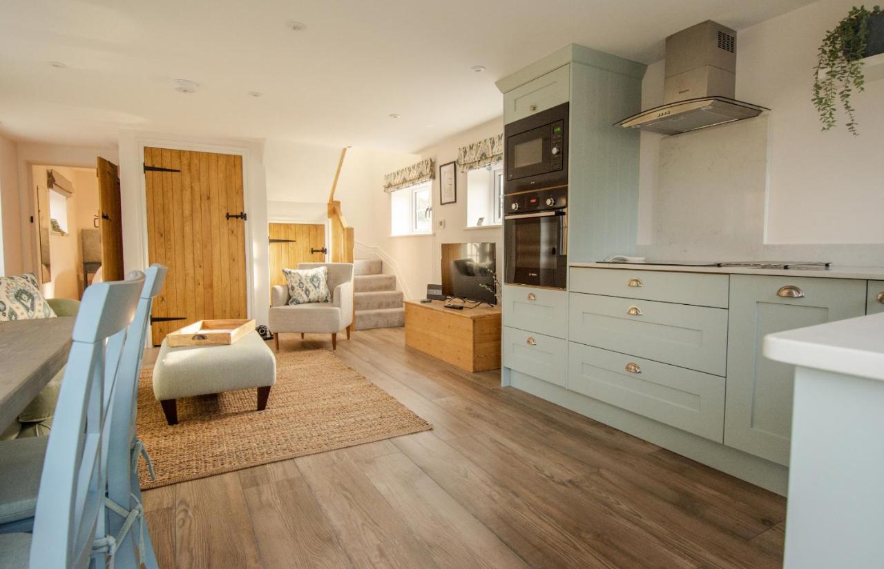 Finwood Green Farm Holiday Cottages-The Calf Shed And The Milk Parlour Henley-in-Arden Екстериор снимка