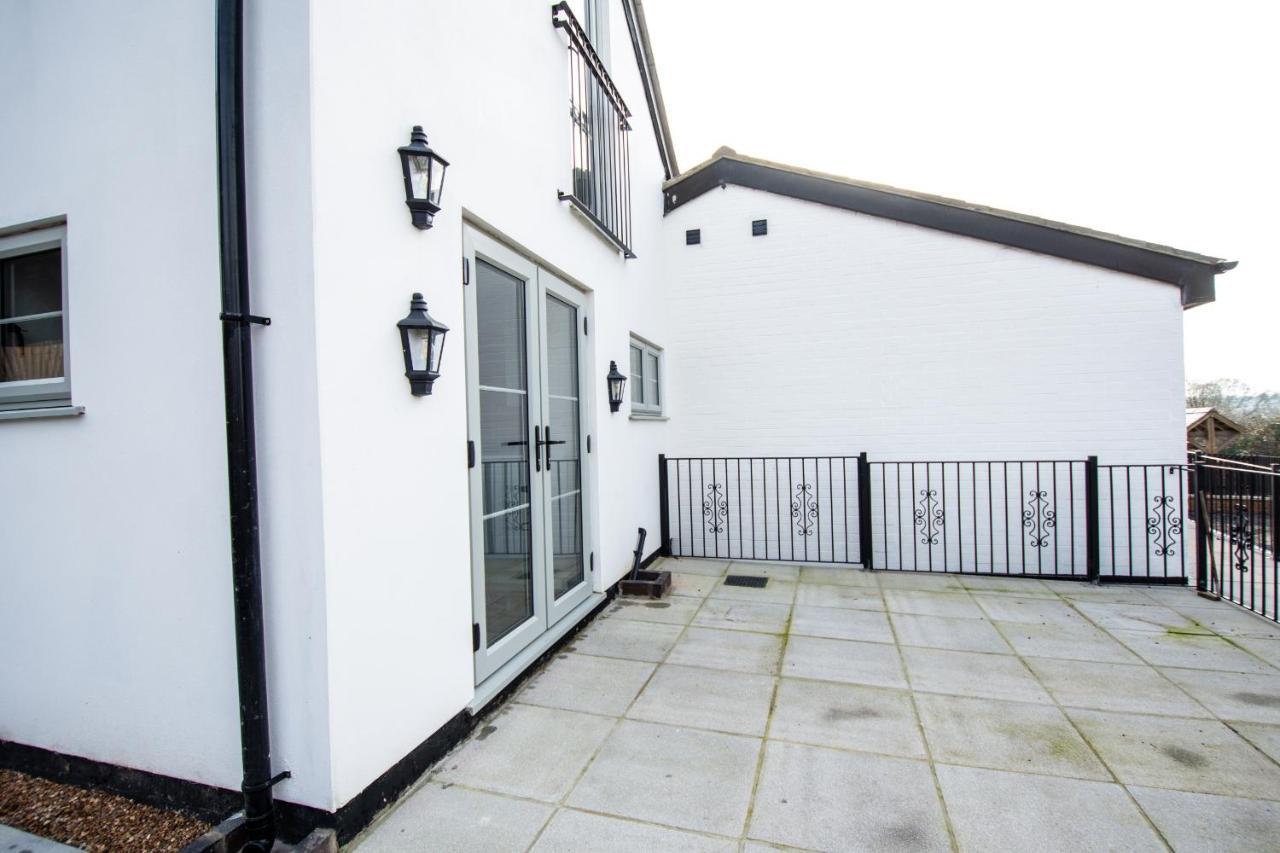 Finwood Green Farm Holiday Cottages-The Calf Shed And The Milk Parlour Henley-in-Arden Екстериор снимка